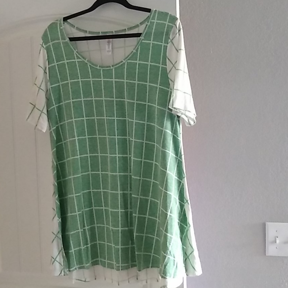 LulaRoe Perfect T